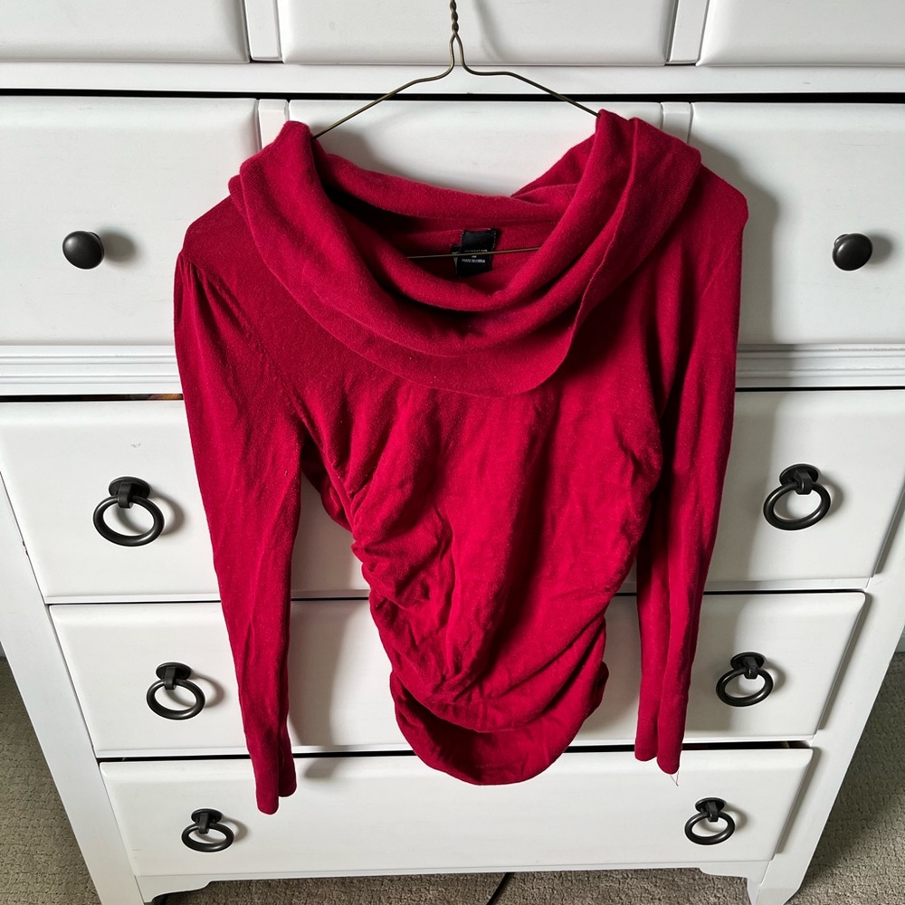 Size medium red turtleneck!